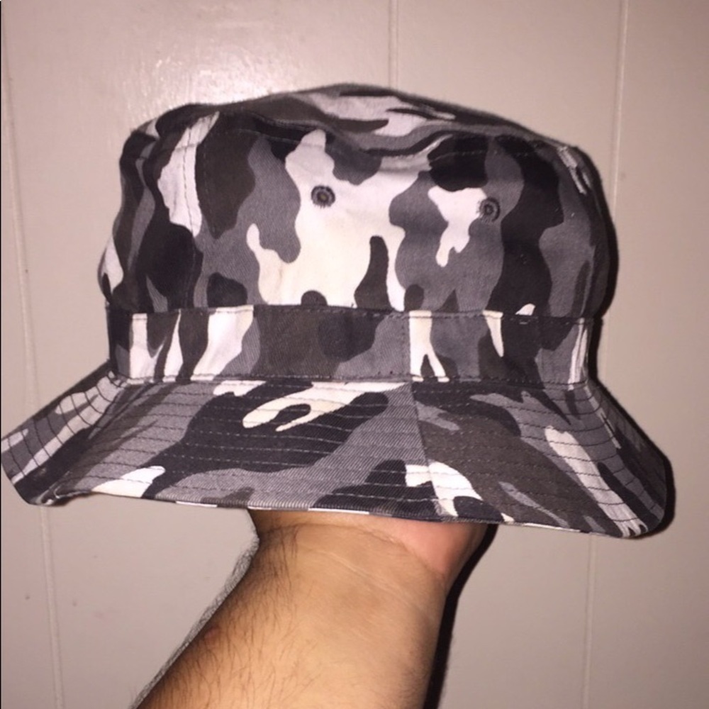 Camo Bucket hat